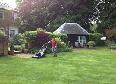 Lawnmowing in Epsom